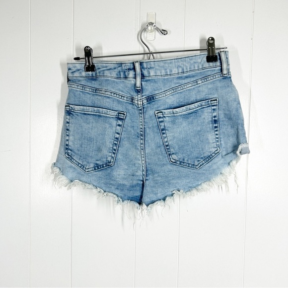 Forever 21 Button Fly Light Wash Raw Hem Jean Shorts 27 - Picture 2 of 4
